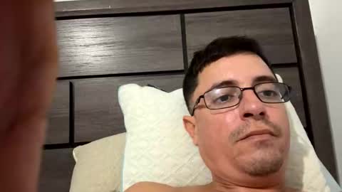 pizza98832 online show from November 2025 02:45:02 AM