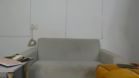 plasticgirll online show from October 2025 05:34:01 PM