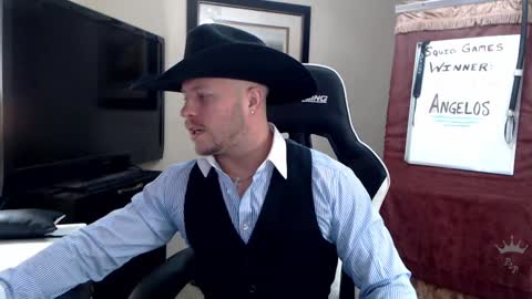 Player online show from January 2025 10:01:01 PM