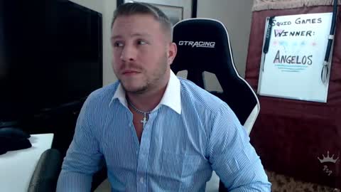 Player online show from January 2025 01:03:01 AM