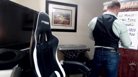 Player online show from February 2025 04:54:02 AM