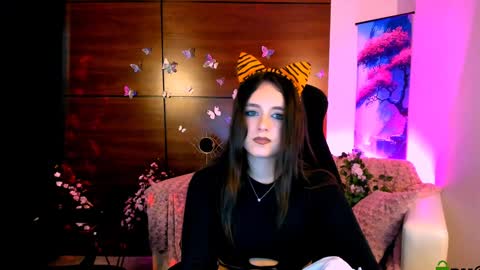 Sophie online show from January 2025 05:06:01 PM