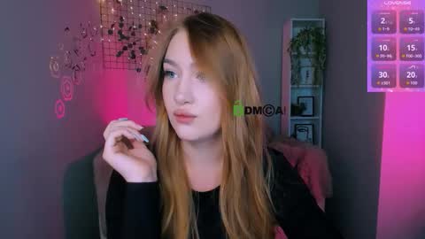 Sophie online show from October 2025 07:21:01 PM