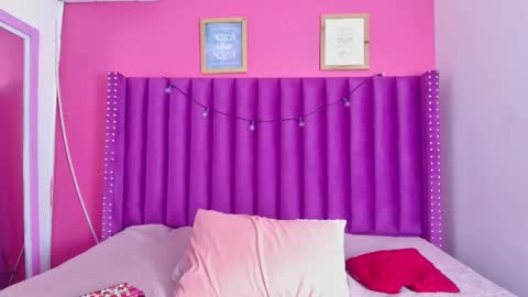 SAMARA  online show from November 2025 12:38:01 PM