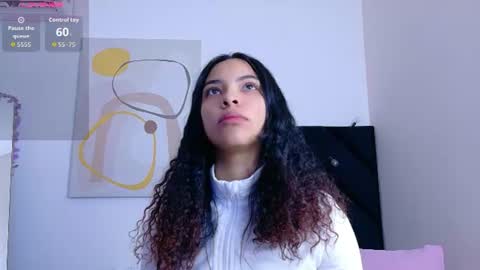 Snapshot of playfuljust_18 chatting on July 2026 12:33:01 PM SAMARA online show from July 2026 12:33:01 PM