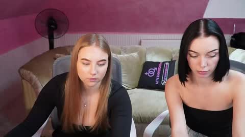 Snapshot of playhard054 chatting on November 2025 11:25:02 AM Lana online show from November 2025 11:25:02 AM