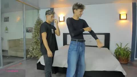   online show from November 2025 11:09:01 PM