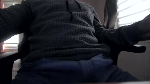 Hello ask me  . Im glad  to see you here in my room. Welcome PVT is open online show from January 2025 03:42:02 PM