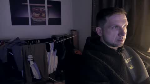 Hello ask me  . Im glad  to see you here in my room. Welcome PVT is open online show from January 2025 06:31:02 AM