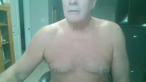 Snapshot of pleeeezeher chatting on December 2024 06:05:01 PM pleeeezeher online show from December 2024 06:05:01 PM