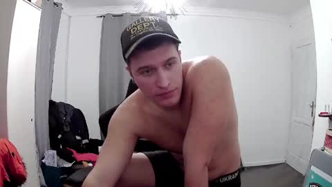 plkrisztian online show from April 2026 10:51:01 PM