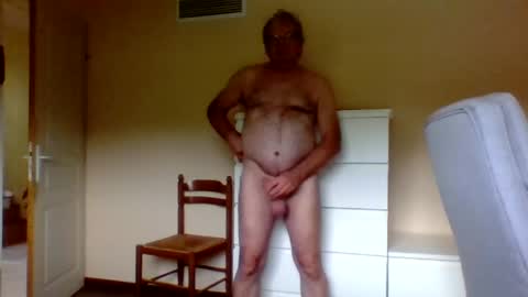 Snapshot of pluchet chatting on July 2026 04:47:01 AM pluchet online show from July 2026 04:47:01 AM