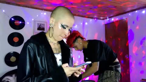   online show from January 2025 07:00:02 PM