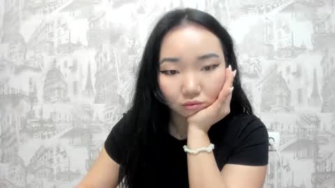 Erica online show from February 2025 06:33:01 PM