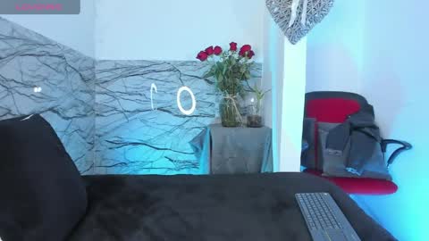 Emi online show from April 2026 03:26:01 PM