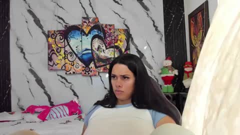 Snapshot of pocahontas_98113116 chatting on January 2025 07:56:01 PM lesly pagina azul pocahontas982 online show from January 2025 07:56:01 PM