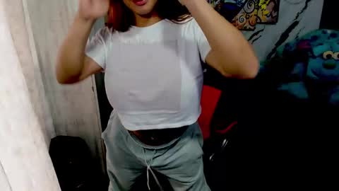 Snapshot of pocahontas_98113116 chatting on October 2025 02:57:01 PM lesly pagina azul pocahontas982 online show from October 2025 02:57:01 PM