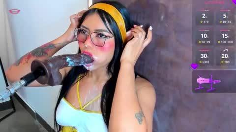 pocahontas_lantina online show from November 2025 04:02:02 AM