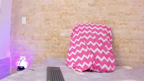 Pocahontas  online show from November 2025 03:12:01 PM