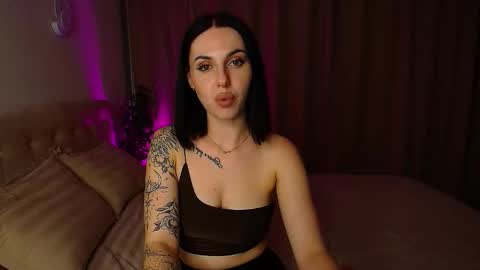 poison_inyour_mind online show from October 2025 05:55:02 PM