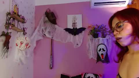 poison_liv online show from October 2025 02:16:01 PM