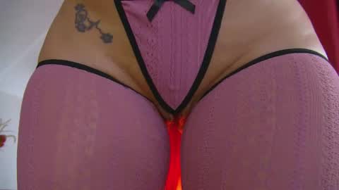 poison_milf_ online show from November 2025 05:02:01 AM