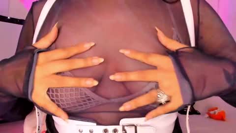 Snapshot of poison_willow chatting on January 2025 08:22:01 PM Willow Hours 12pm to 630pm Colombian time FRIDAY AND SUNDAY FREE DAYS online show from January 2025 08:22:01 PM