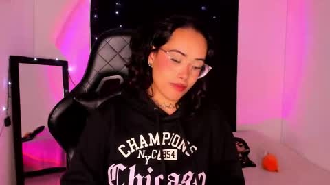 Snapshot of poison_willow chatting on January 2025 09:01:02 PM Willow Hours 12pm to 630pm Colombian time FRIDAY AND SUNDAY FREE DAYS online show from January 2025 09:01:02 PM