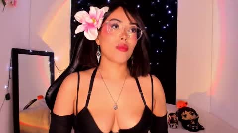 Snapshot of poison_willow chatting on January 2025 06:15:01 PM Willow Hours 12pm to 630pm Colombian time FRIDAY AND SUNDAY FREE DAYS online show from January 2025 06:15:01 PM