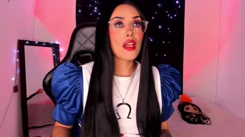 Snapshot of poison_willow chatting on January 2025 05:40:01 PM Willow Hours 12pm to 630pm Colombian time FRIDAY AND SUNDAY FREE DAYS online show from January 2025 05:40:01 PM