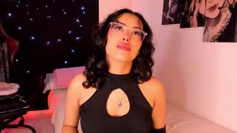 Snapshot of poison_willow chatting on February 2025 08:41:02 PM Willow Hours 12pm to 630pm Colombian time FRIDAY AND SUNDAY FREE DAYS online show from February 2025 08:41:02 PM
