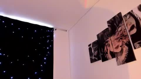 Snapshot of poison_willow chatting on February 2025 07:38:02 PM Willow Hours 12pm to 630pm Colombian time FRIDAY AND SUNDAY FREE DAYS online show from February 2025 07:38:02 PM