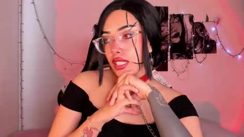Snapshot of poison_willow chatting on September 2025 05:38:02 PM Willow Hours 12pm to 630pm Colombian time FRIDAY AND SUNDAY FREE DAYS online show from September 2025 05:38:02 PM