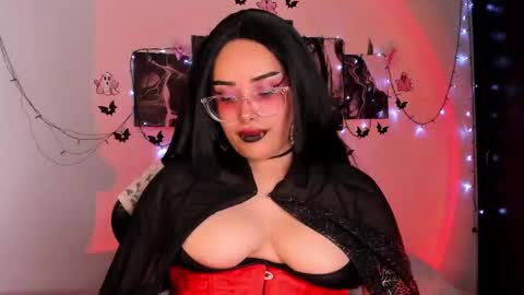 Snapshot of poison_willow chatting on October 2025 06:28:02 PM Willow Hours 12pm to 630pm Colombian time FRIDAY AND SUNDAY FREE DAYS online show from October 2025 06:28:02 PM