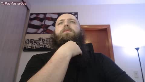 Bear online show from October 2025 04:48:01 AM