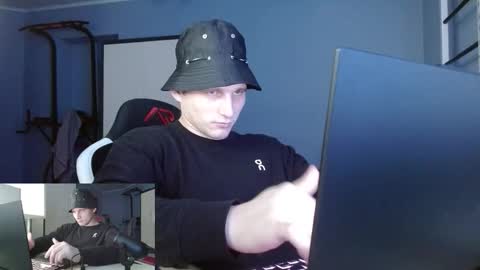 Poliglotjoe2 online show from February 2026 11:46:02 AM