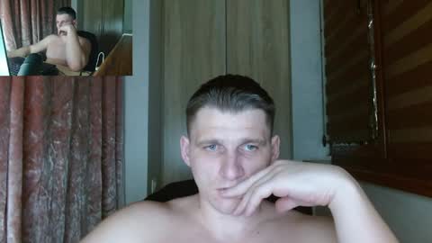 Poliglotjoe2 online show from April 2026 09:37:02 PM