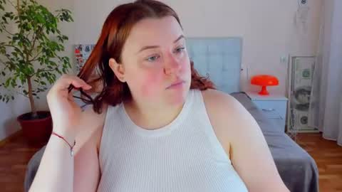 Snapshot of polinasallivan chatting on June 2026 02:30:02 PM Polina online show from June 2026 02:30:02 PM
