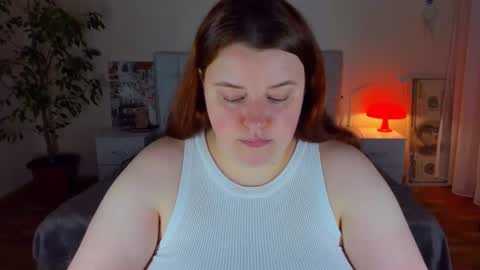 Snapshot of polinasallivan chatting on June 2026 07:05:01 PM Polina online show from June 2026 07:05:01 PM