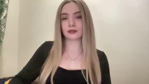 polishangel222 online show from February 2026 05:55:02 PM