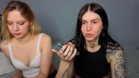 Snapshot of pollidollis chatting on April 2026 03:23:01 AM PolliNata online show from April 2026 03:23:01 AM