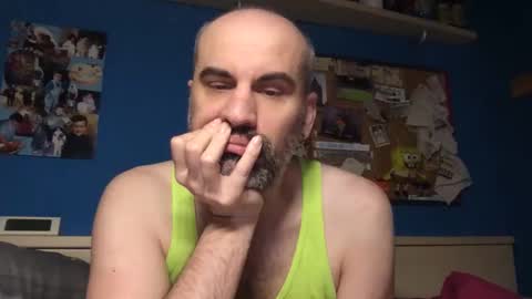 Snapshot of pollito1985 chatting on March 2026 12:21:02 PM DIEGO O DIEGUITO online show from March 2026 12:21:02 PM