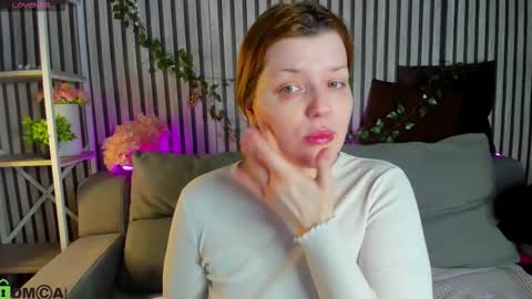 Polly online show from February 2026 01:18:02 AM