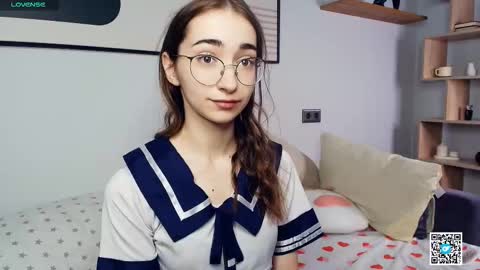 Polly online show from October 2025 06:56:02 AM