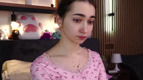 Polly online show from February 2026 07:47:01 AM