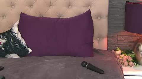Snapshot of polly_curiouss chatting on June 2026 07:47:01 PM polly_curiouss online show from June 2026 07:47:01 PM