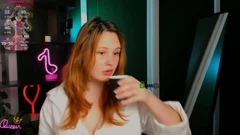 Snapshot of polly_cute1 chatting on April 2026 07:04:01 PM polly_cute1 online show from April 2026 07:04:01 PM