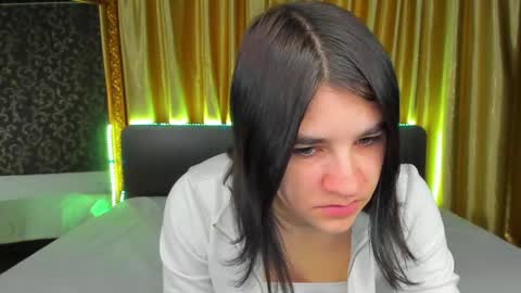 Polly online show from October 2025 06:11:02 AM