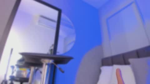 POLLY online show from October 2025 10:47:01 AM