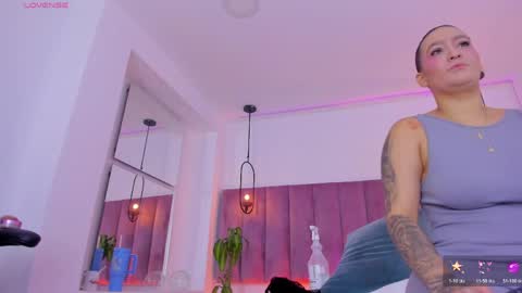 Snapshot of pollybabe_ chatting on June 2026 10:27:02 AM POLLY online show from June 2026 10:27:02 AM
